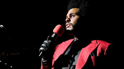 Here's What The Weeknd's Blinding Lights Really Means.